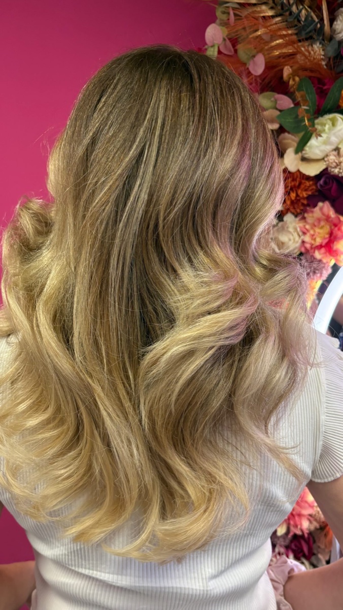 Buttery rooted dimensional blonde